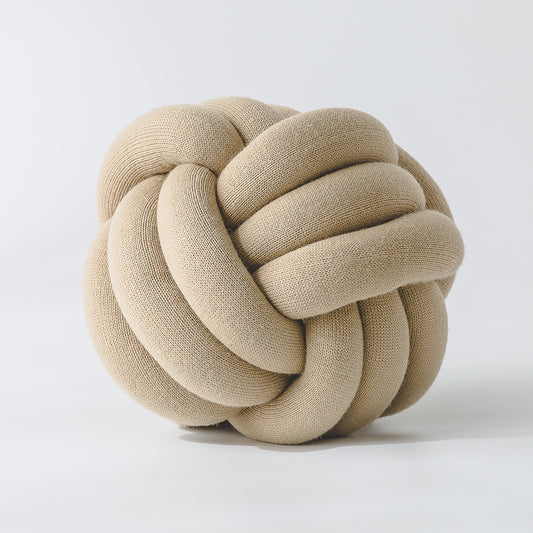 🛋️ Nordic Knot Ball 🌀 – Stilvolles Deko-Kissen mit skandinavischem Flair!